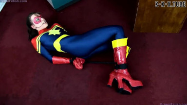 Digraced Superheroines Aidra Fox - Star Fury Broken