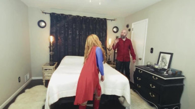 Batgirl &amp; Supergirl vs Dracula