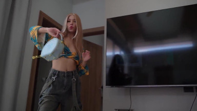 MyTVremotestartedtostoptimeandfrozemygirlfriend