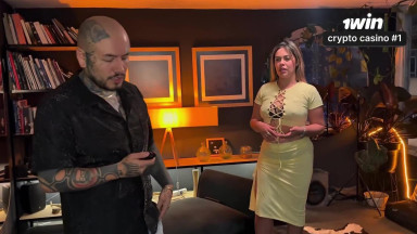 My friend freezes time, fucks me like his whore and when time resumes we keep fucking   Juliana Rose